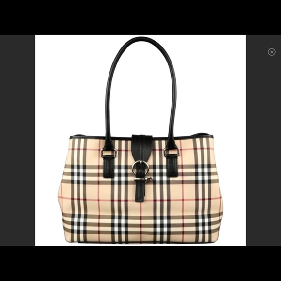 Burberry Handbags - Burberry tote